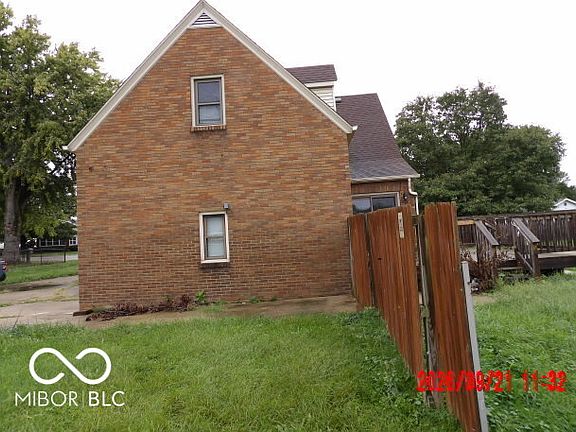 2nd image of 3510 Main St