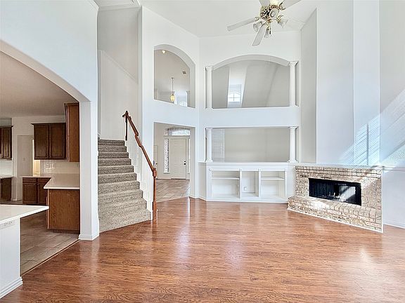 2nd image of 2308 Windy Ridge Ct