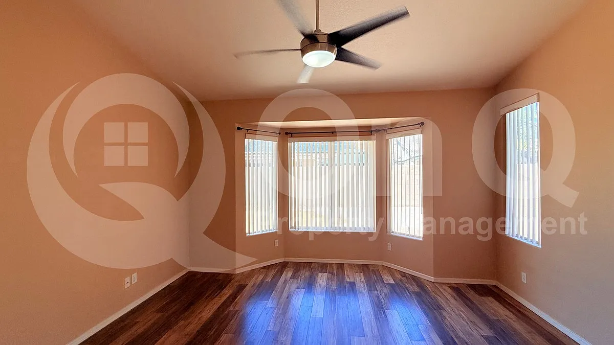 3 bed, 2.0 bath, 1457 sqft, $2,350 — Photo 4