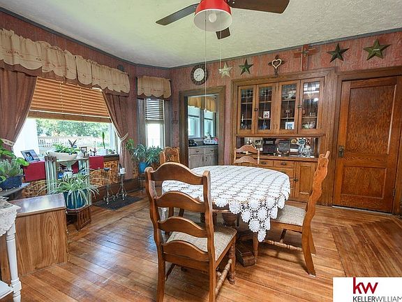 5th image of 1021 Thayer Ave