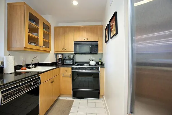 Sold by Nest Seekers International | media 9