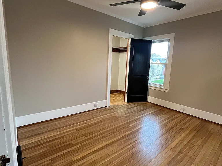 272 Norwalk Ave — Photo 33