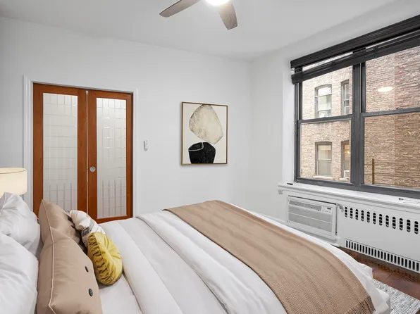 112 West 72nd Street image 4 of 14