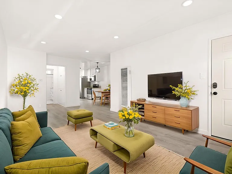 (Sr/Eu/Yo:B) 3280 Provon Lane — Photo 3