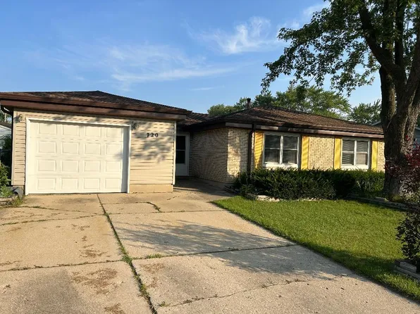 720 Wildwood Ln, Streamwood, IL 60107