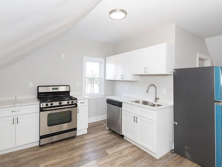213 Pavilion Ave #3 — Photo 2