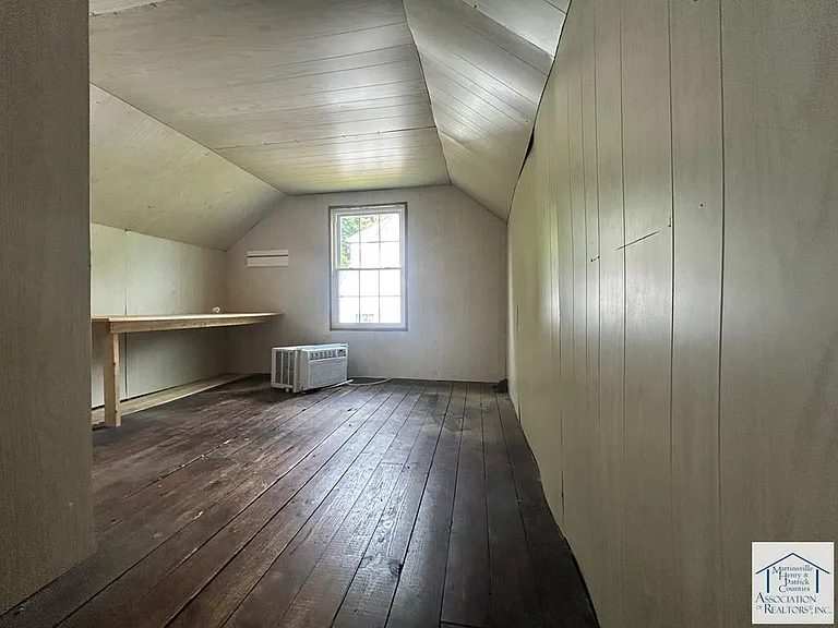 1118 Oakgrove Ave — Photo 13