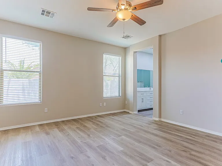 46186 W Holly Dr — Photo 9