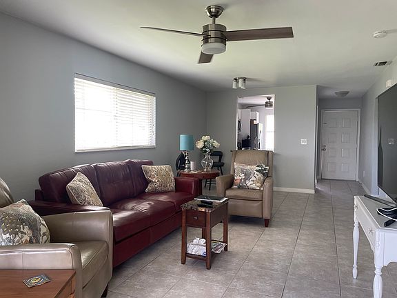 3rd image of 1519 Cape Coral Pkwy W APT 7