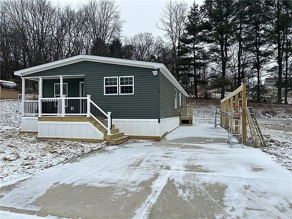 3rd image of 235 Sunnyhill