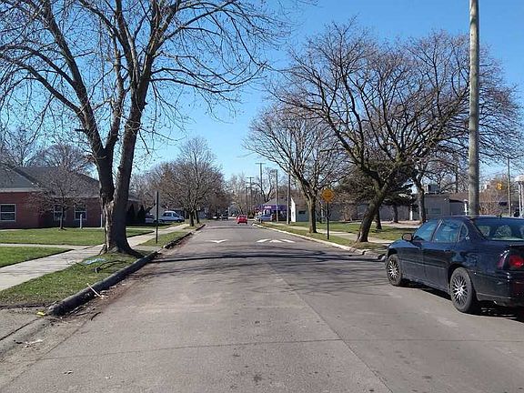 5th image of 19171 Alstead St