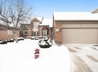 54660 Kingsley Ct, Shelby Township, MI 48316
