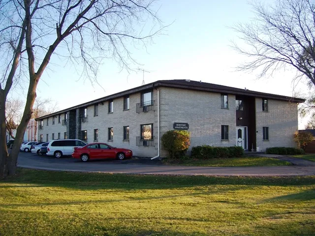 Side View 4th St_03172014 - Heritage Apartments