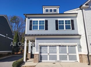 5728 Taylor Way, Sandy Springs, GA 30342