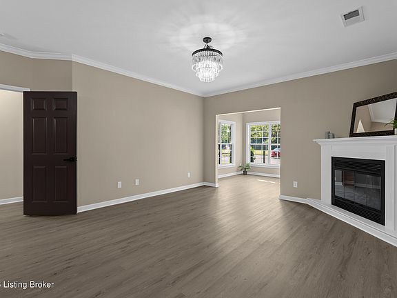 2nd image of 4901 Crossing Spring Way Unit 101