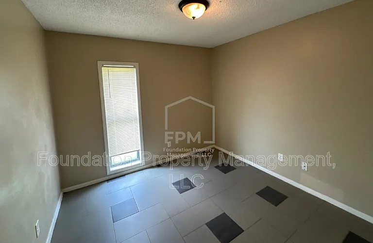 3373 Dawnridge Dr — Photo 11