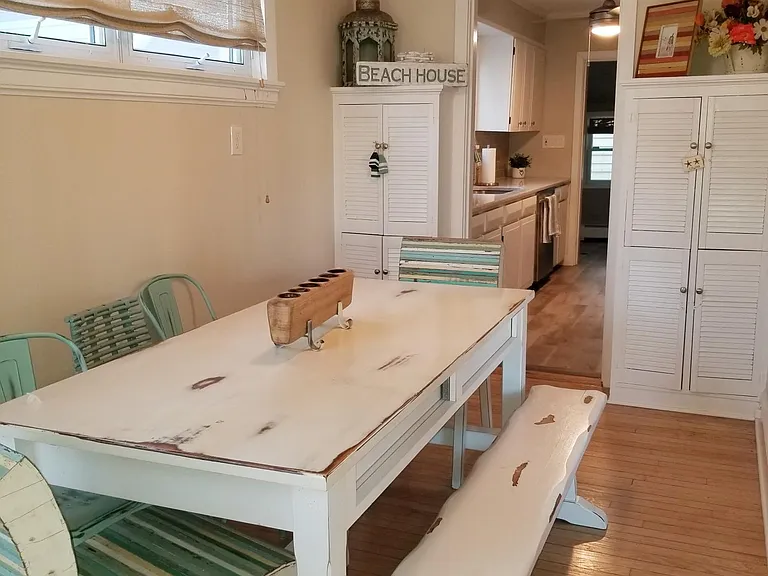 12 Surf Ave — Photo 8