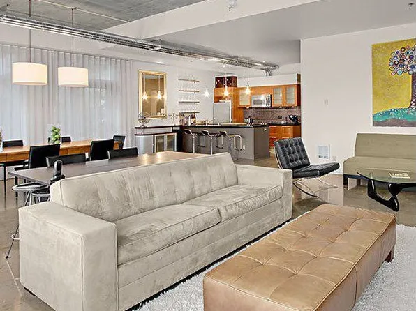 2701 Western Ave Unit 105, Seattle, WA 98121