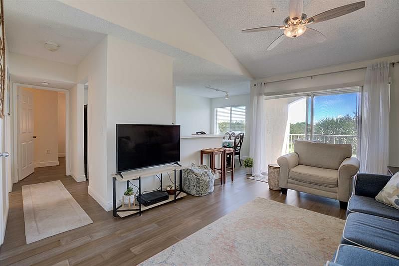 Lighthouse Cove At Tequesta Condominiums - Jupiter, FL | Zillow