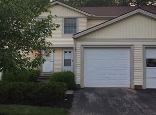 130 Maria Ave #7B, Bedford, OH 44146
