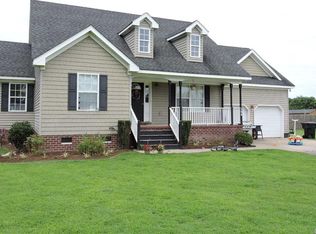 394 Woodleigh Rd, Knotts Island, NC 27950