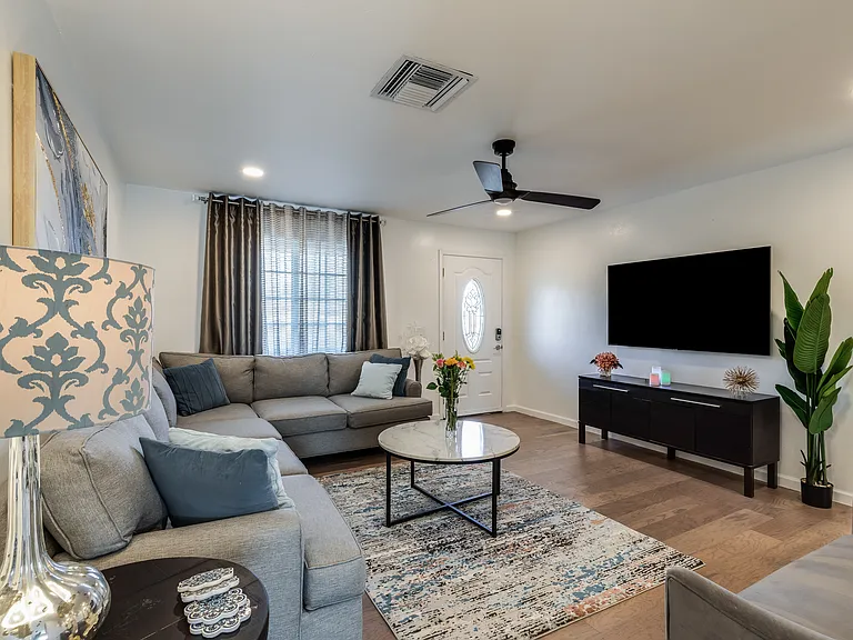 4149 E Shea Blvd — Photo 3