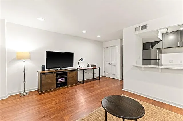 1765 Coliseum St #303 — Photo 13