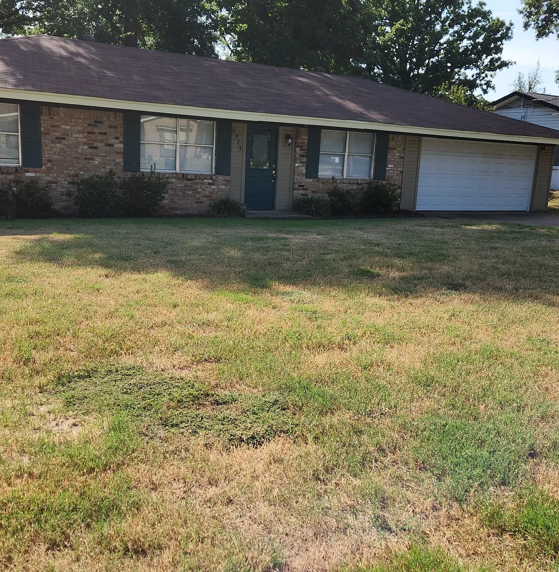 3 bed, 1413 sqft, $1,799 — Photo 2