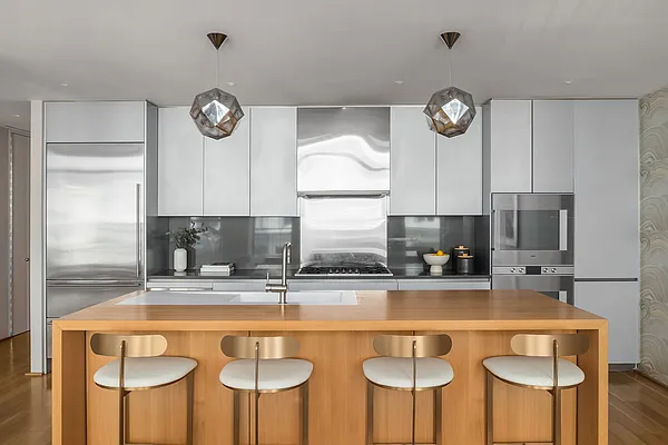 Rented by Platinum Properties | media 15