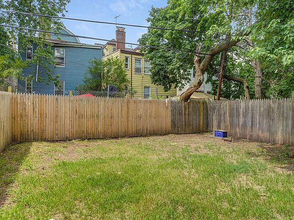 4th image of 17 N 18th St