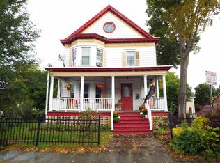 27 Ulster Ave, Saugerties, NY 12477