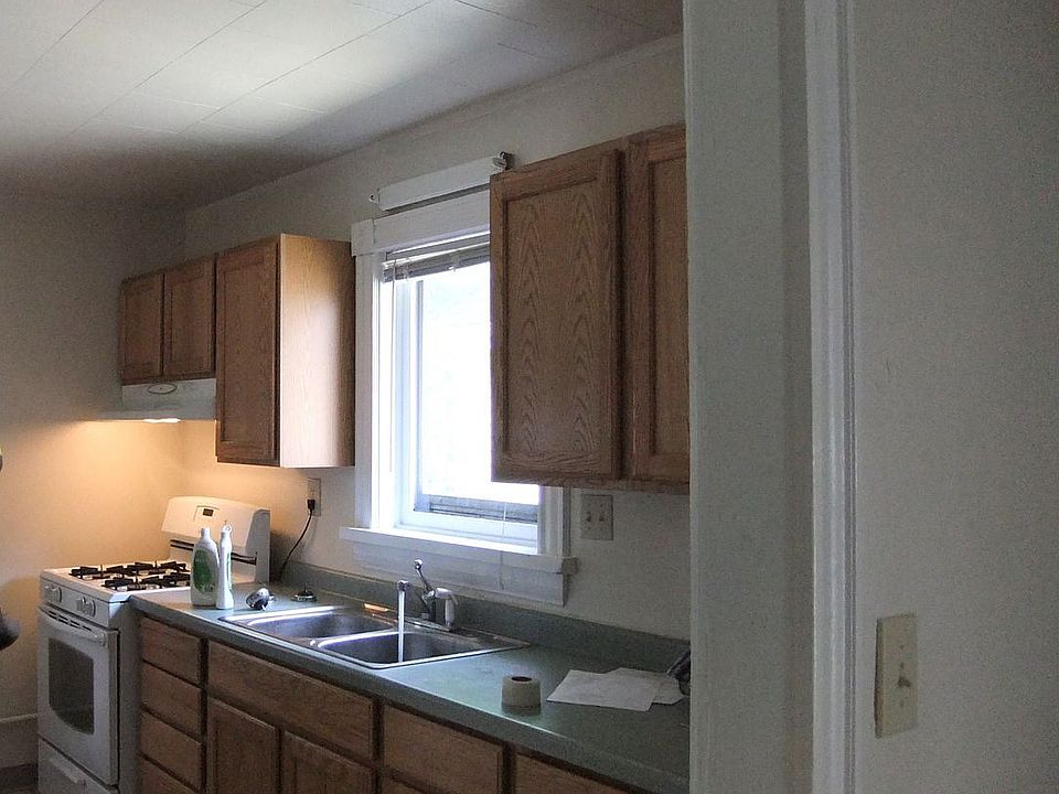 2nd image of 1343 Williamson St APT 3