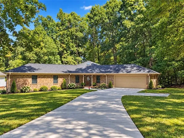 631 Mill Stream Ln, Lexington, NC 27292