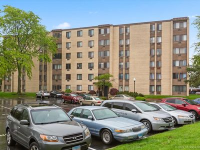 9745 S Karlov Ave APT 608, Oak Lawn, IL, 60453