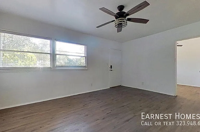 15544 Romar St — Photo 3