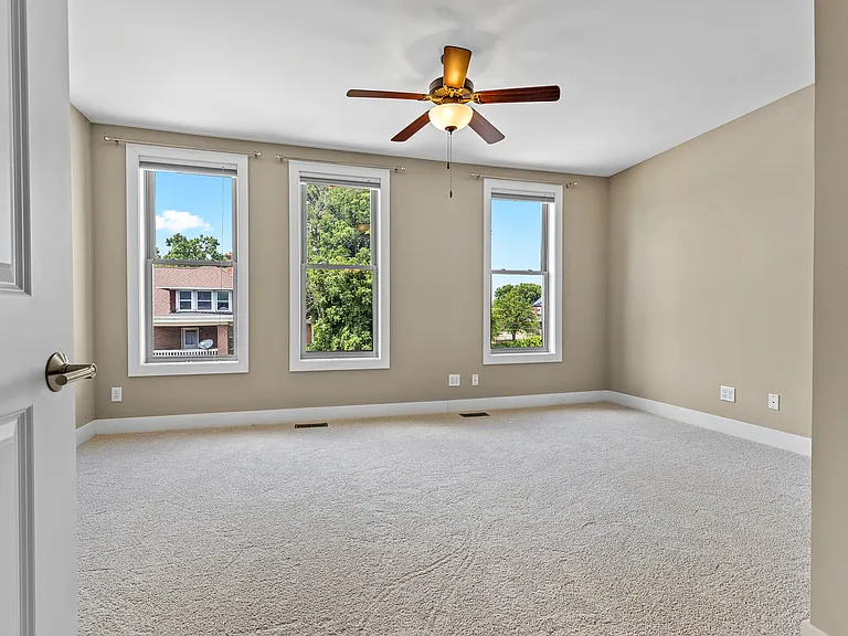 434 Northern Ave — Photo 17