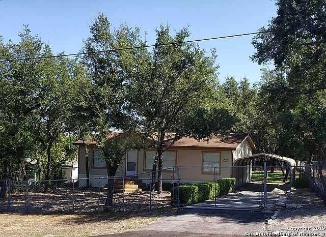 1st image of 646 Eastview Dr