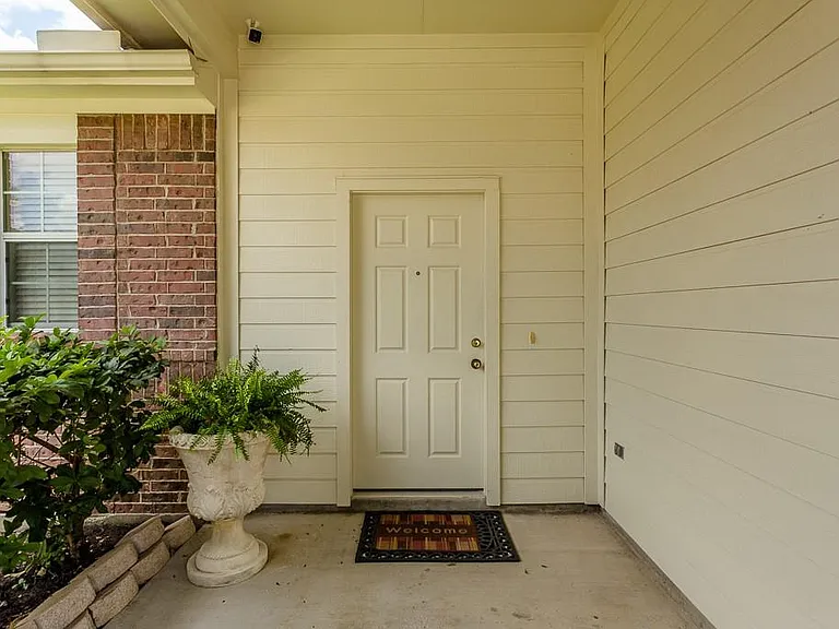 4530 Hall Croft Chase Ln — Photo 2
