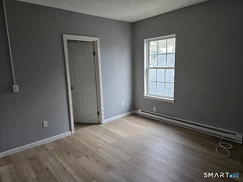 56 Lounsbury Ave #3S Photo 1
