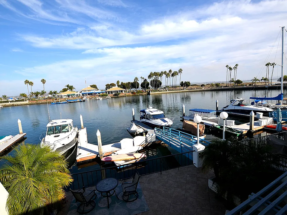 30 Antigua Ct