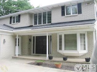 11206 Orchard Hills Ct, Romeo, MI 48065