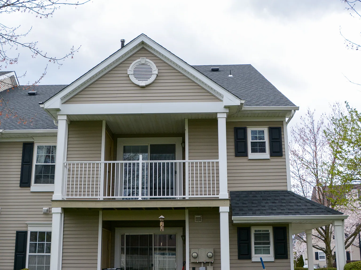 2 bed, 1283 sqft, $2,200 — Photo 3