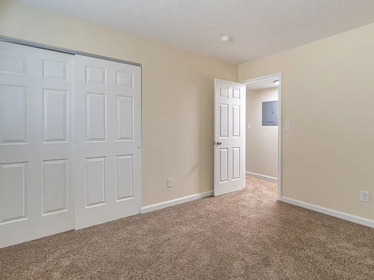 2308 Wayne Ave #11 — Photo 8