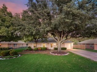 5116 Cliff Haven Dr, Dallas, TX 75236