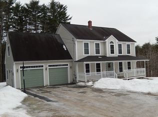 6 Cherrywood Ln, Lewiston, ME 04240