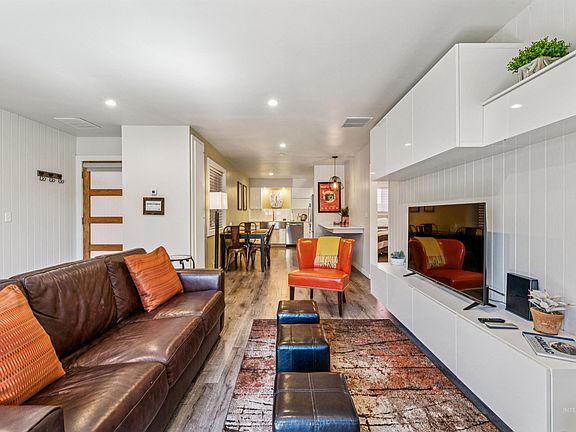 2nd image of 925 N 9th St APT 20