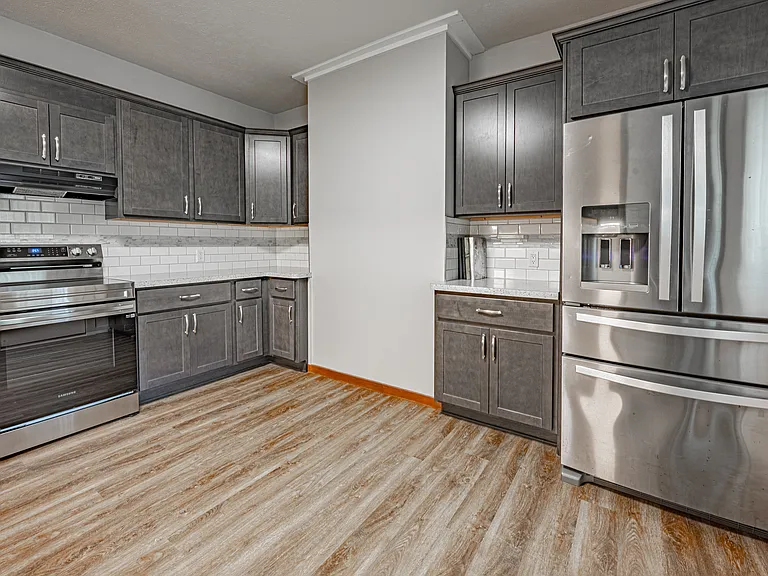4252 Hartland Rd — Photo 4
