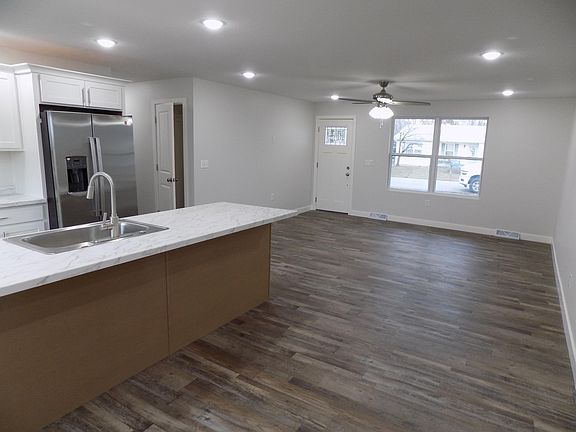 4th image of 760 Tidball Ave