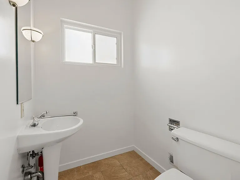 45 Graystone Ter — Photo 17
