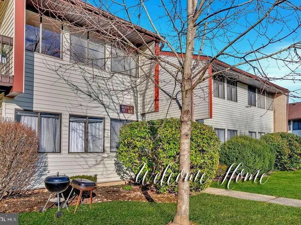 18 H Avon Dr, Hightstown, NJ 08520